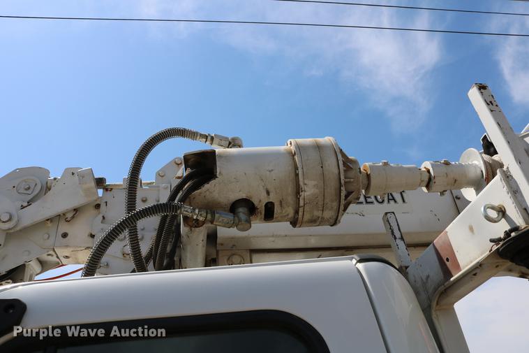 image for item DC7582 2006 Freightliner Business Class M2 digger derrick truck