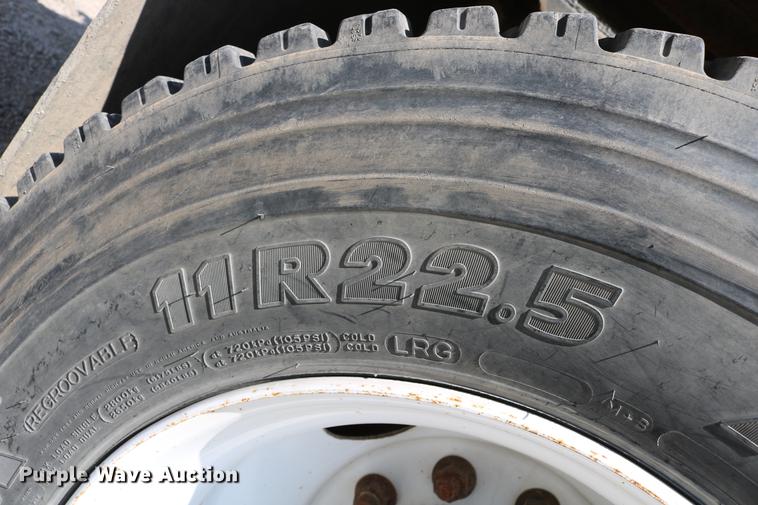 image for item DC7582 2006 Freightliner Business Class M2 digger derrick truck