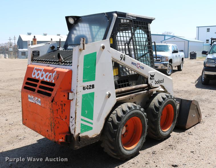 image for item DC7605 1988 Bobcat 642B skid steer