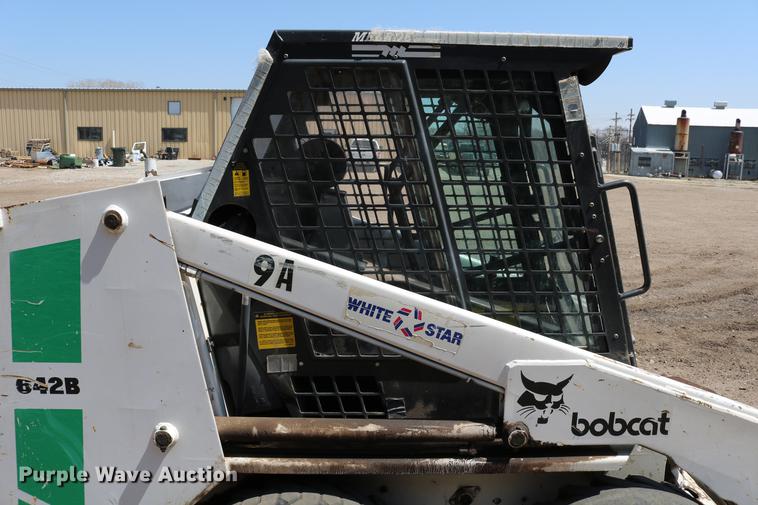 image for item DC7605 1988 Bobcat 642B skid steer