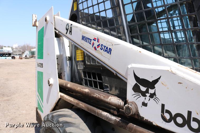 image for item DC7605 1988 Bobcat 642B skid steer