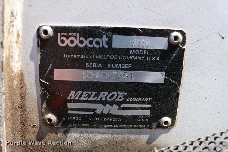 image for item DC7605 1988 Bobcat 642B skid steer