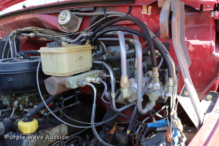 image for item DC7606 1985 Ford F700 fire truck