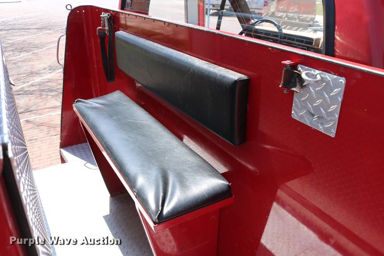 image for item DC7606 1985 Ford F700 fire truck