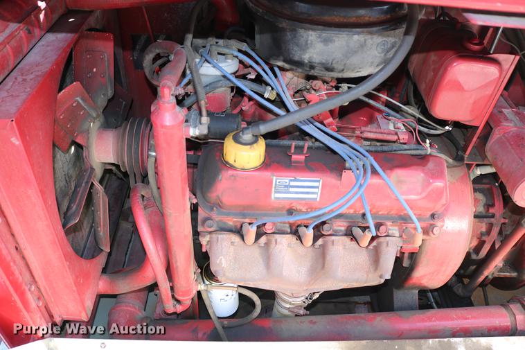 image for item DC7606 1985 Ford F700 fire truck