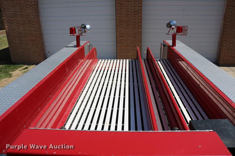 image for item DC7606 1985 Ford F700 fire truck