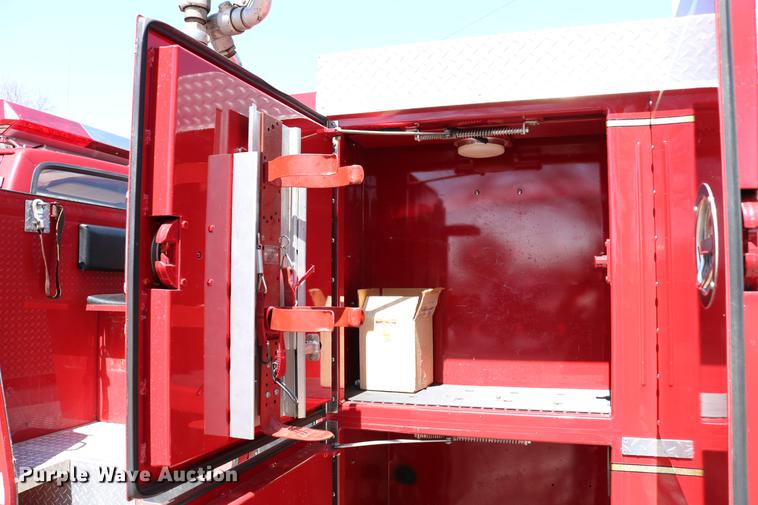 image for item DC7606 1985 Ford F700 fire truck