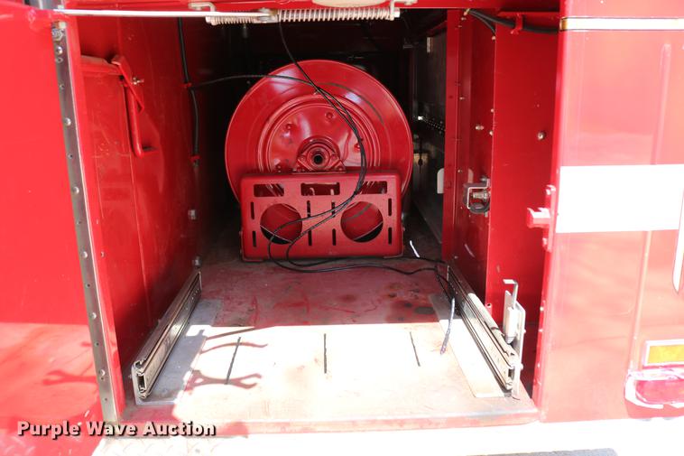 image for item DC7606 1985 Ford F700 fire truck