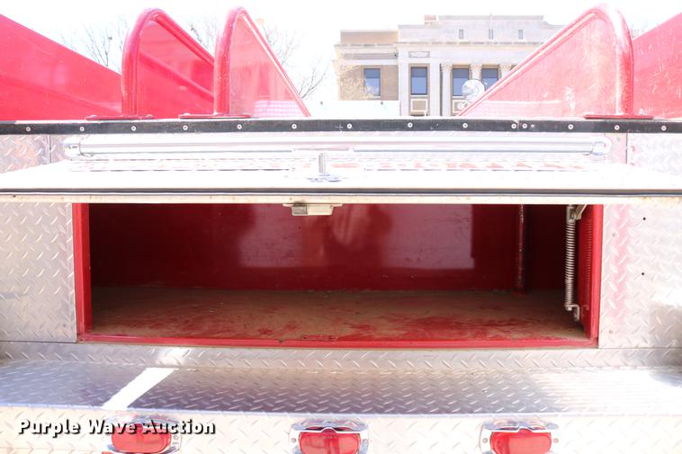 image for item DC7606 1985 Ford F700 fire truck