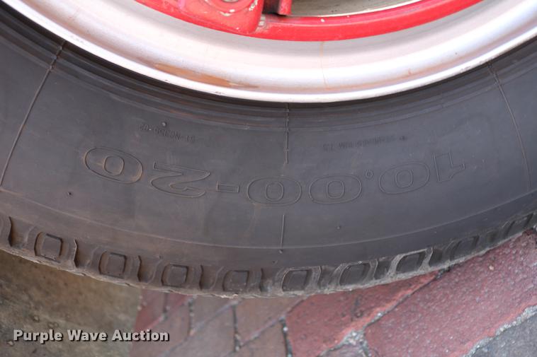 image for item DC7606 1985 Ford F700 fire truck