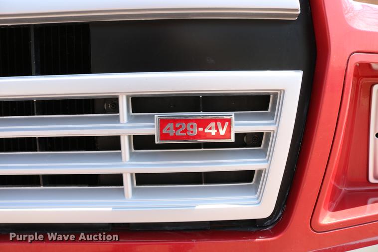 image for item DC7606 1985 Ford F700 fire truck