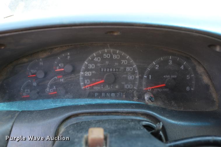 image for item DC7607 1998 Ford F150 SuperCab pickup truck