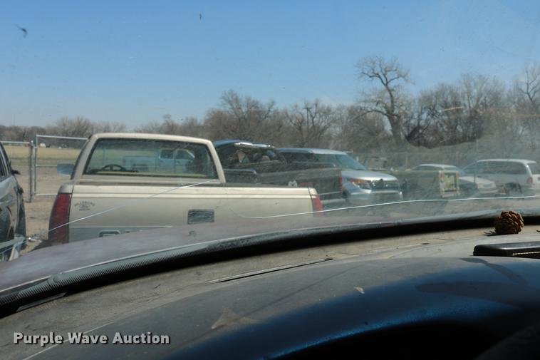 image for item DC7607 1998 Ford F150 SuperCab pickup truck