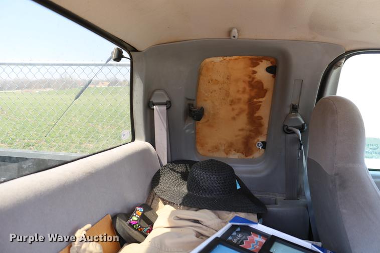 image for item DC7607 1998 Ford F150 SuperCab pickup truck