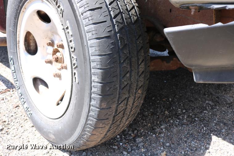 image for item DC7607 1998 Ford F150 SuperCab pickup truck