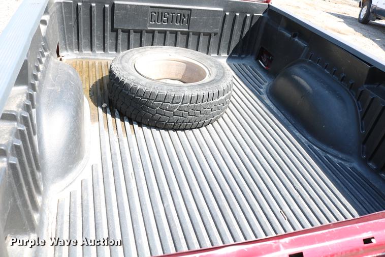 image for item DC7607 1998 Ford F150 SuperCab pickup truck