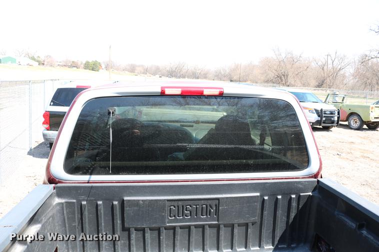 image for item DC7607 1998 Ford F150 SuperCab pickup truck