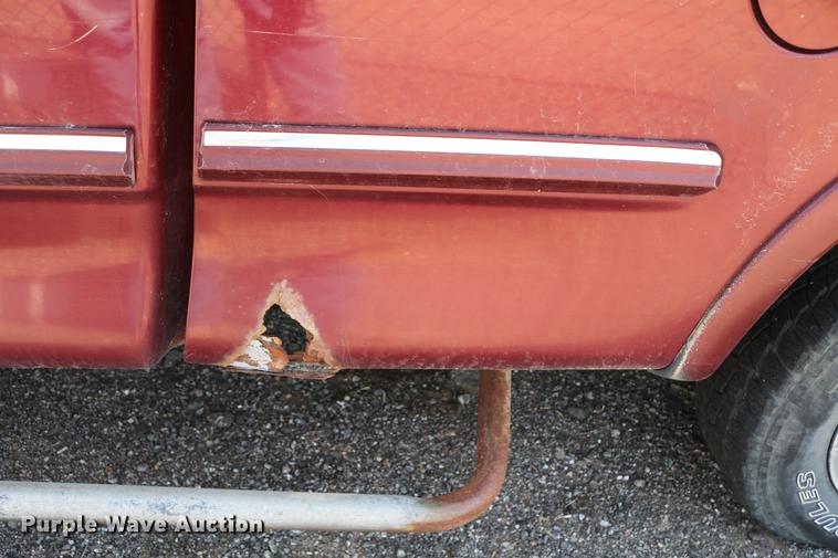 image for item DC7607 1998 Ford F150 SuperCab pickup truck