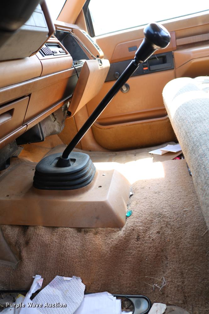 image for item DC7608 1989 Chevrolet 1500 pickup truck