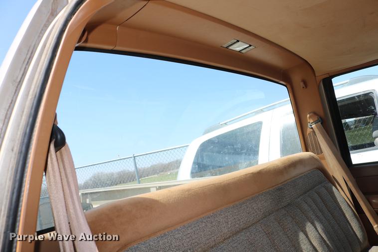 image for item DC7608 1989 Chevrolet 1500 pickup truck