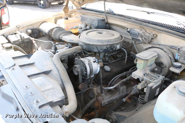 image for item DC7608 1989 Chevrolet 1500 pickup truck