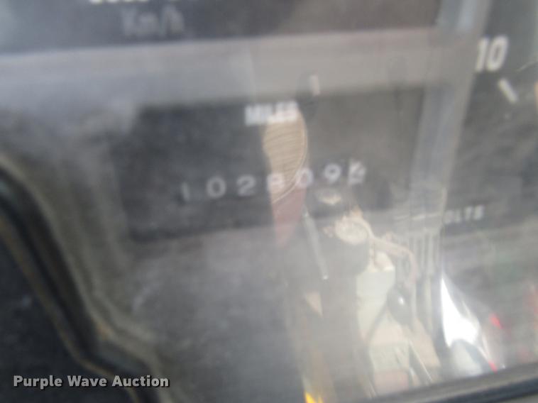 image for item DD7463 1992 International 4900 dump truck