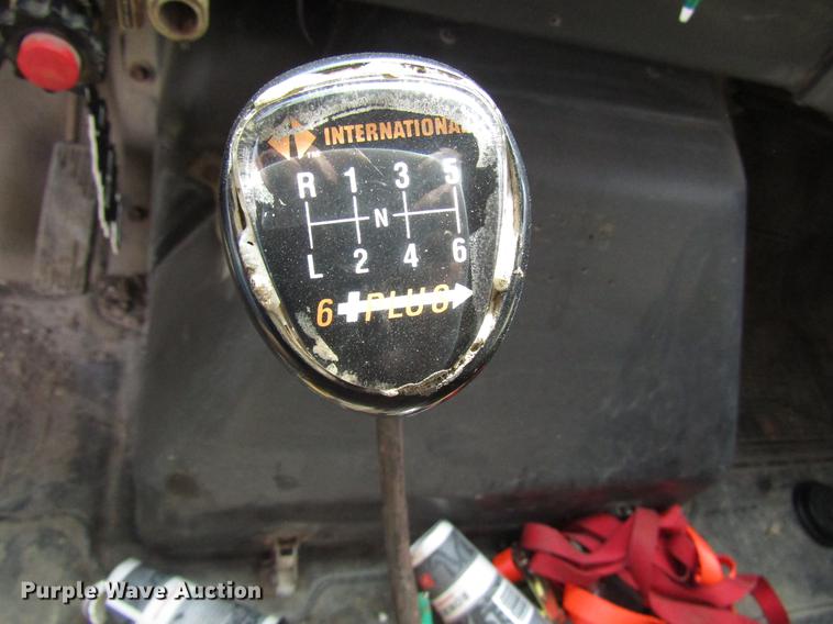 image for item DD7463 1992 International 4900 dump truck