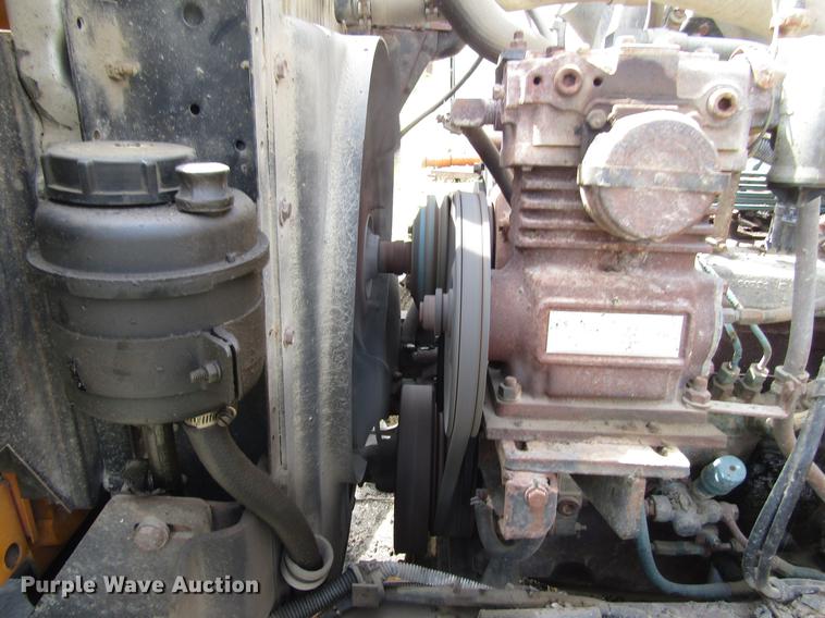 image for item DD7463 1992 International 4900 dump truck