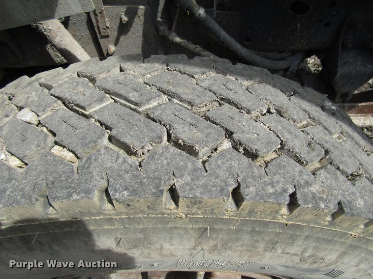 image for item DD7463 1992 International 4900 dump truck