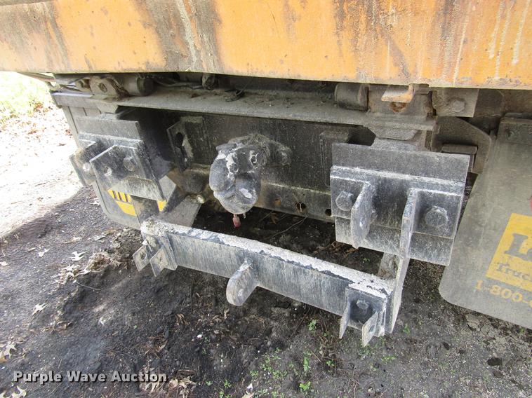 image for item DD7463 1992 International 4900 dump truck