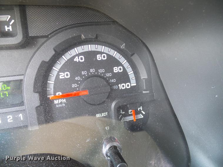 image for item DD8186 2013 Ford Econoline E450 shuttle bus