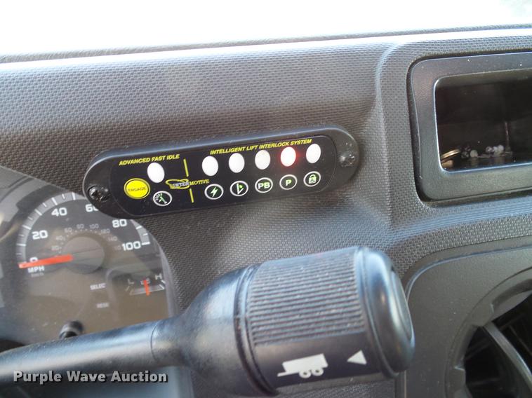 image for item DD8186 2013 Ford Econoline E450 shuttle bus