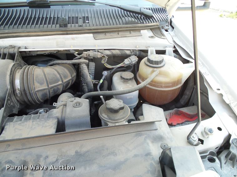 image for item DD8186 2013 Ford Econoline E450 shuttle bus