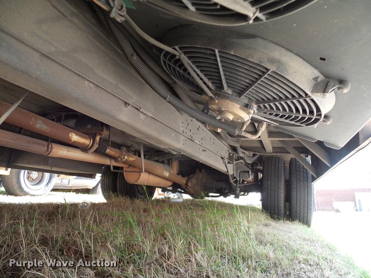 image for item DD8186 2013 Ford Econoline E450 shuttle bus