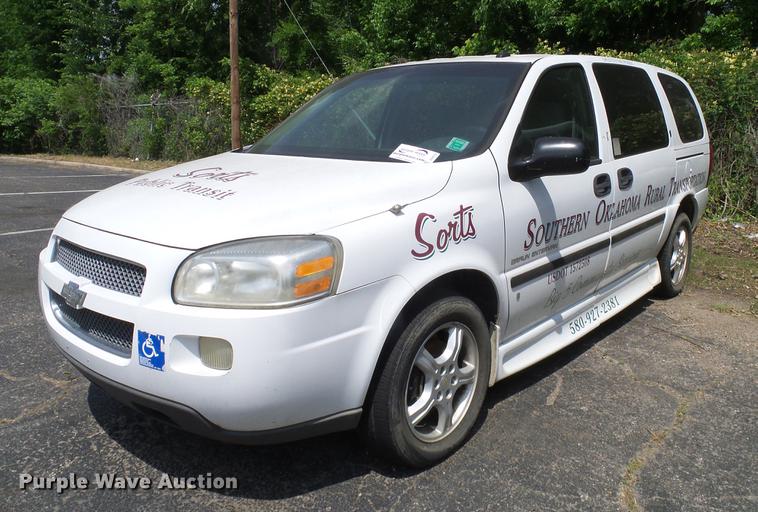 image for item DD8187 2007 Chevrolet Uplander Cargo van