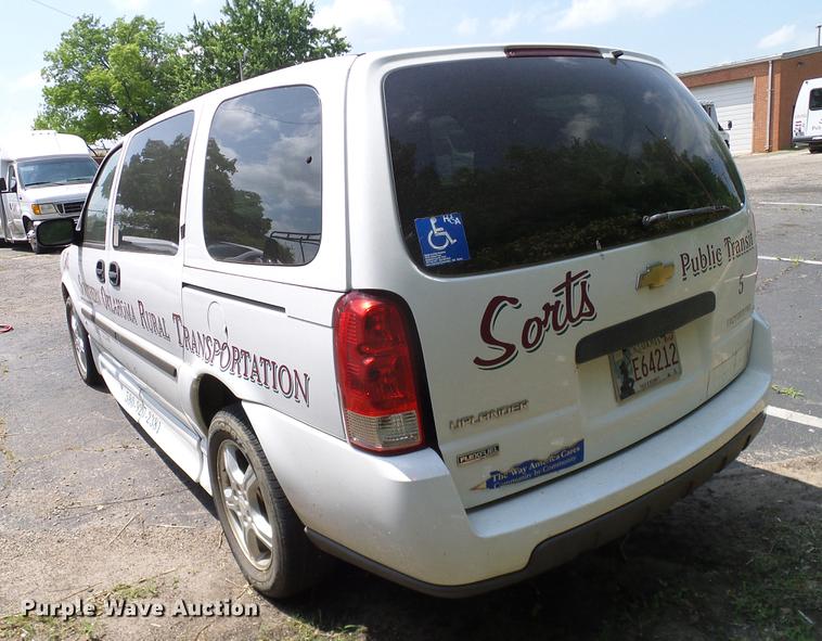 image for item DD8187 2007 Chevrolet Uplander Cargo van