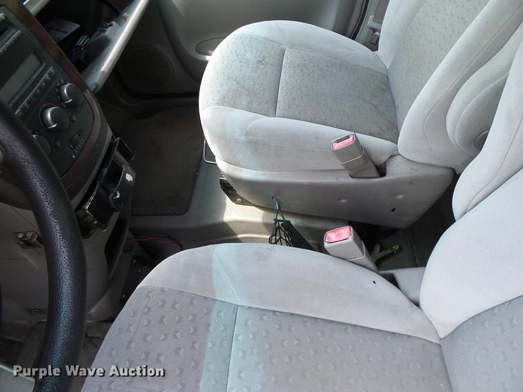 image for item DD8187 2007 Chevrolet Uplander Cargo van