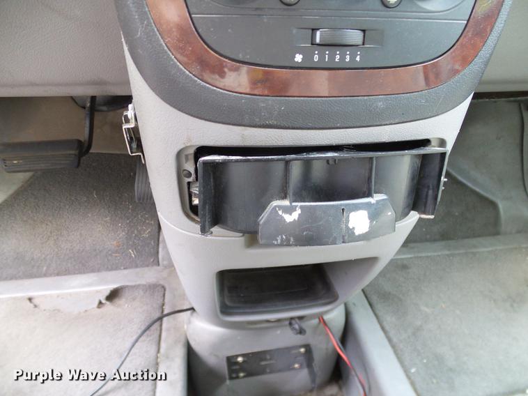 image for item DD8187 2007 Chevrolet Uplander Cargo van