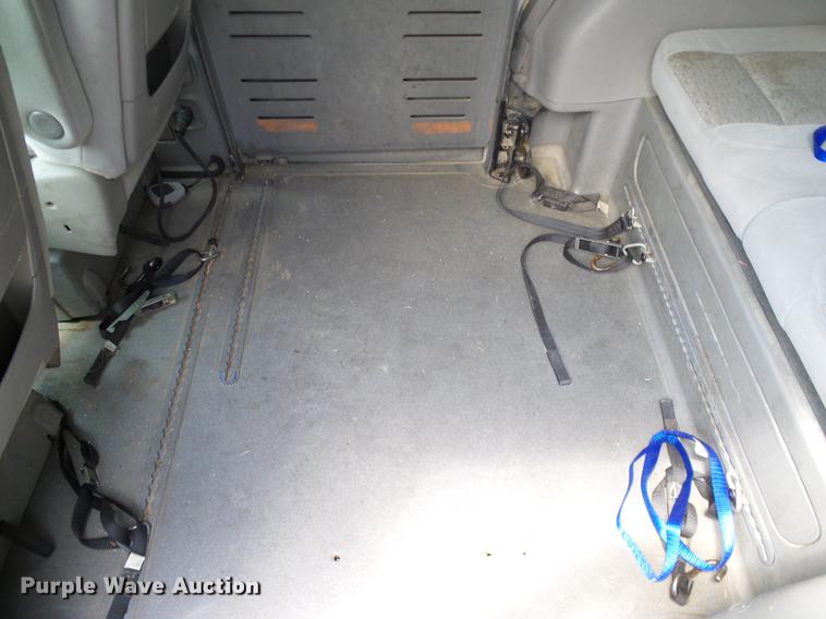 image for item DD8187 2007 Chevrolet Uplander Cargo van