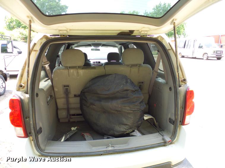 image for item DD8187 2007 Chevrolet Uplander Cargo van