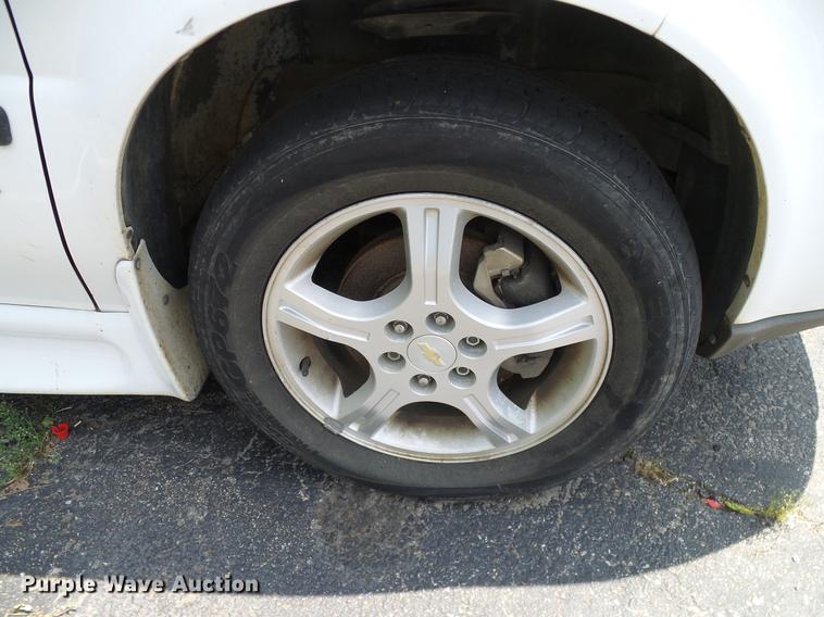 image for item DD8187 2007 Chevrolet Uplander Cargo van