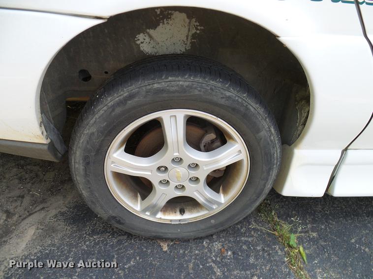 image for item DD8187 2007 Chevrolet Uplander Cargo van