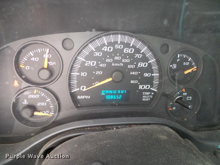 image for item DD8188 2004 Chevrolet Express G3500 school bus