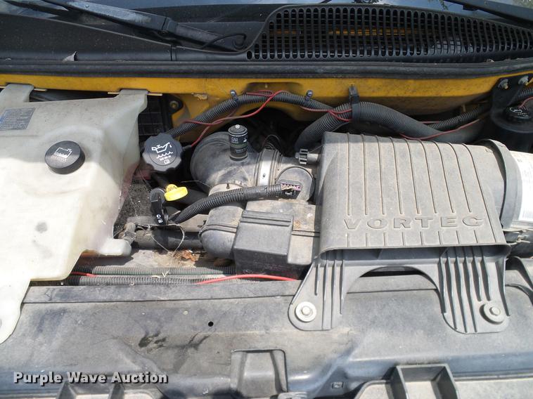 image for item DD8188 2004 Chevrolet Express G3500 school bus