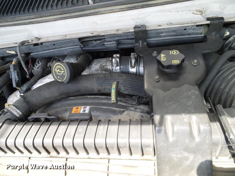 image for item DD8189 2009 Ford E450 shuttle bus