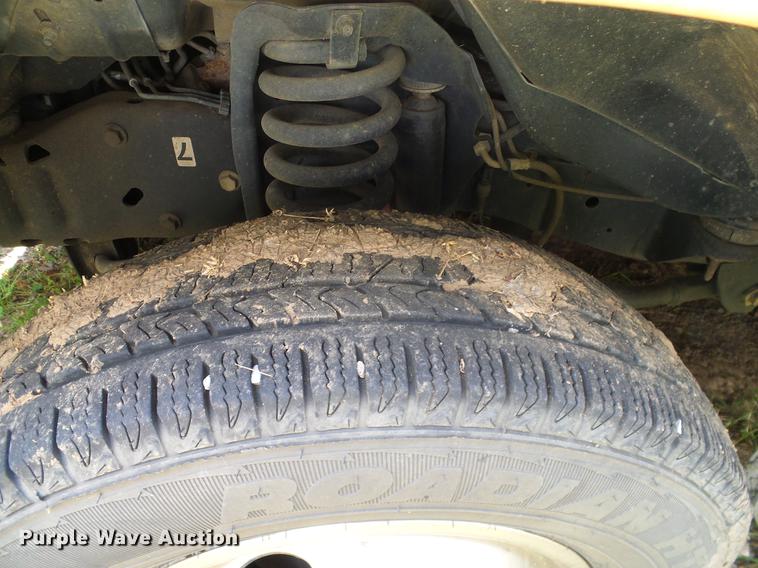 image for item DD8189 2009 Ford E450 shuttle bus