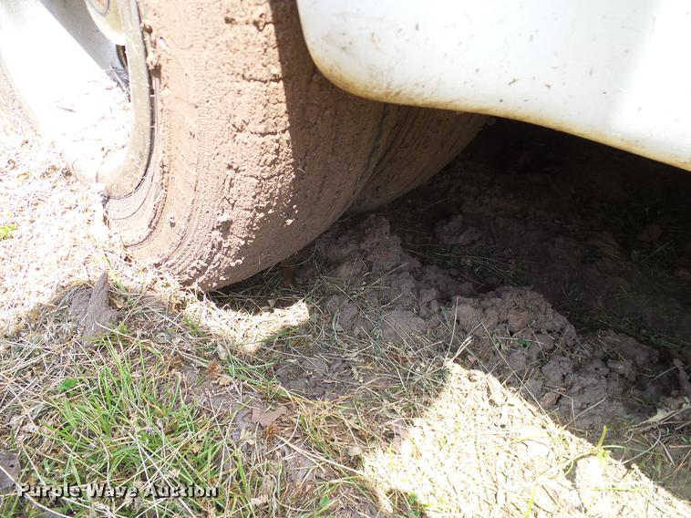 image for item DD8189 2009 Ford E450 shuttle bus