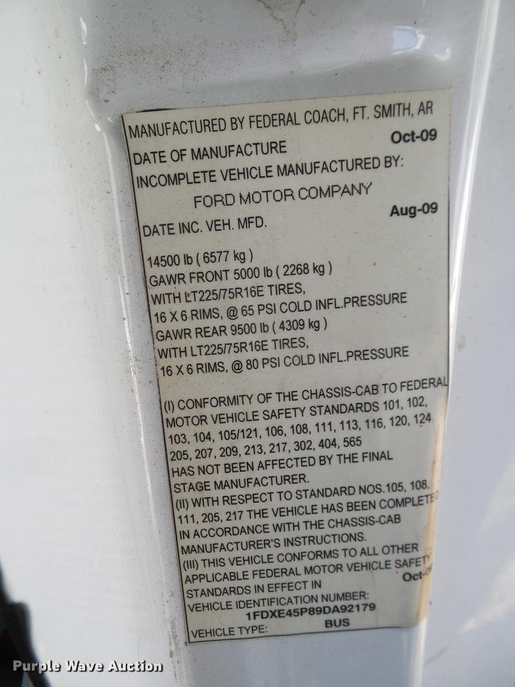 image for item DD8189 2009 Ford E450 shuttle bus