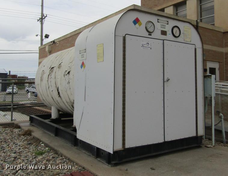 image for item DD8782 1968 liquid carbon dioxide storage tank