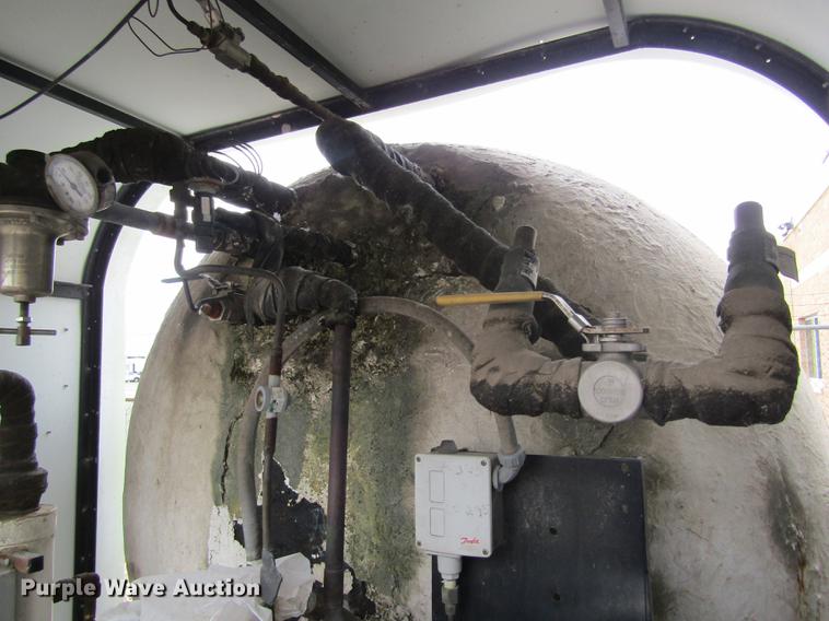 image for item DD8782 1968 liquid carbon dioxide storage tank